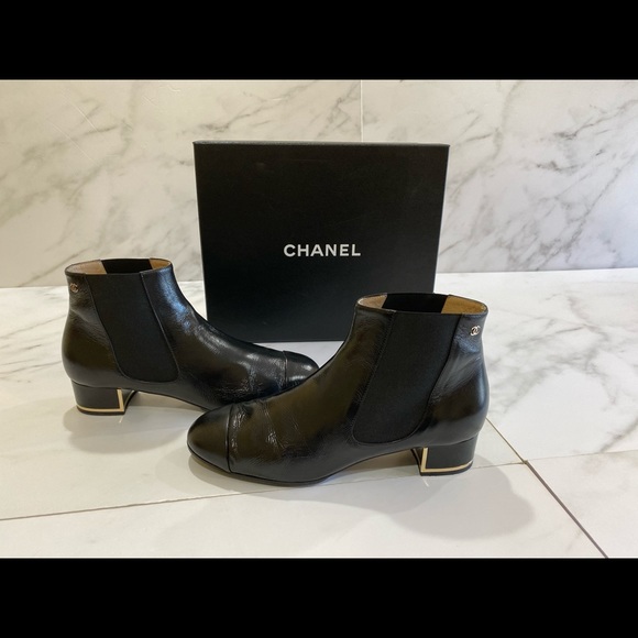 CHANEL Shoes - 💯 Authentic Chanel Black short boots